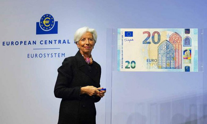 Новая глава ЕЦБ Кристин Лагард расписалась на банкноте в 20 евро